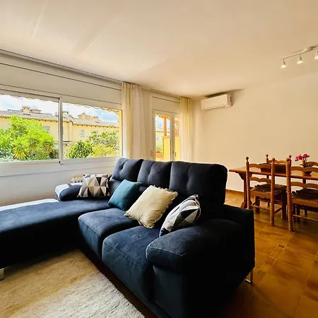 Placa Costabravasi Holiday home